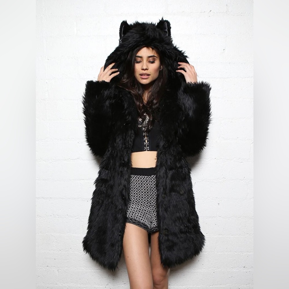 Spirithoods black wolf classic faux fur coat.  Size S worn once